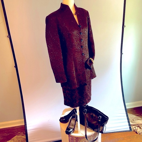 Carmen Marc Valvo Glistening Fabric Formal Evening Suit - Picture 3 of 9